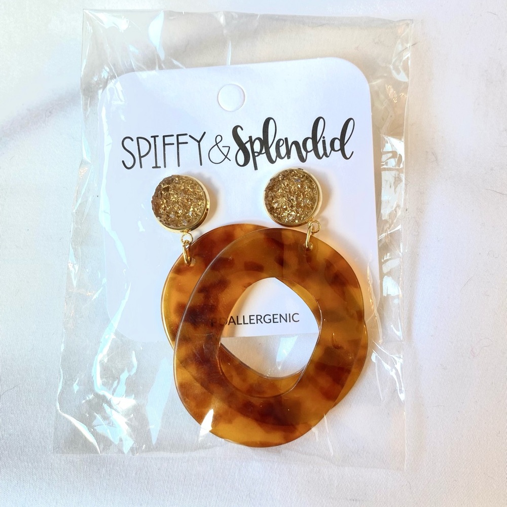 Spiffy & Splendid Tortoise Shell dangle Earrings - new in packaging